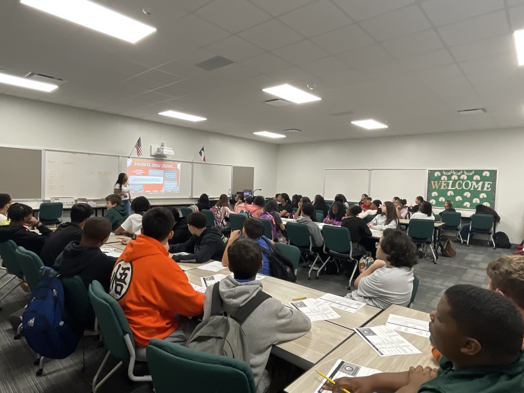 8th Grade meeting with high school counselors