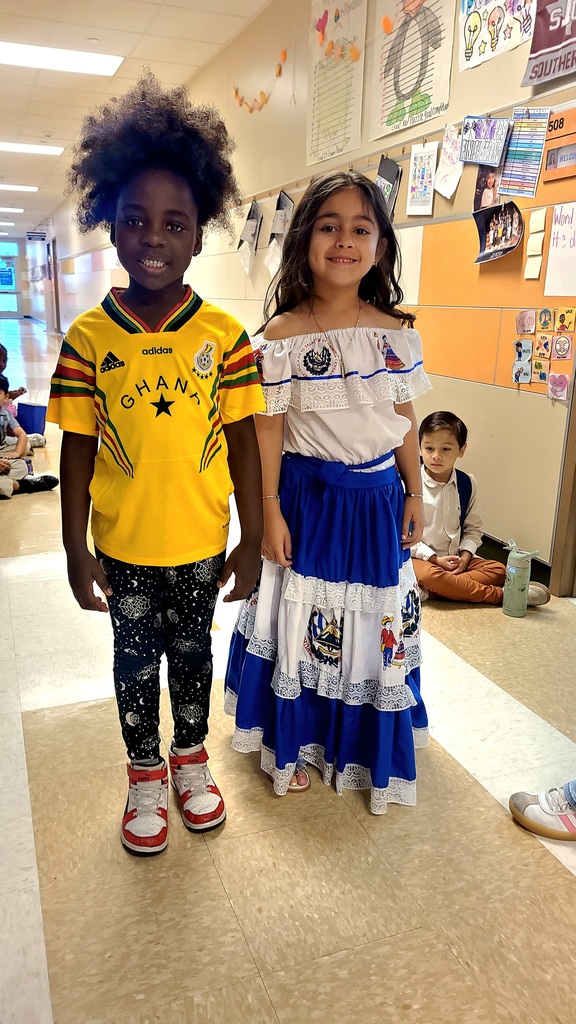 International Dress Pics