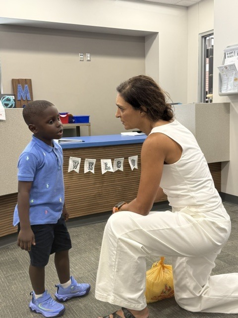 Dr. Lee and kindergarten student