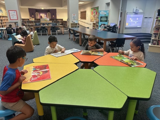 kids reading