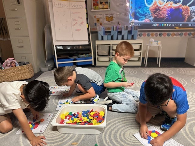 kids working with blocks
