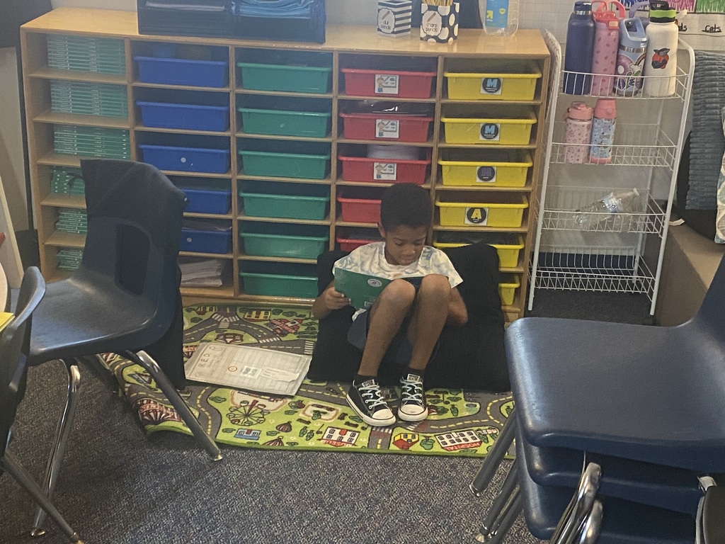 students reading