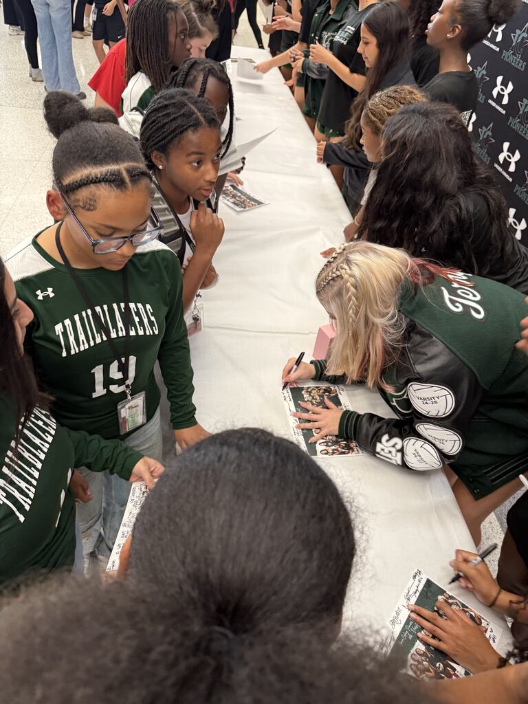 On Tuesday, our junior high players celebrated Junior High Night with Varsity!