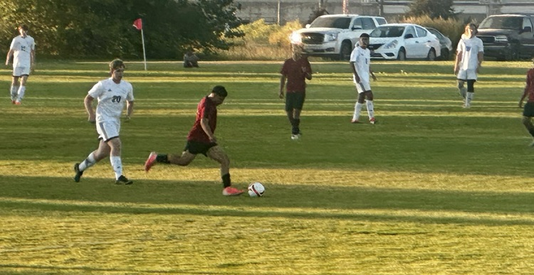 varsity boys soccer