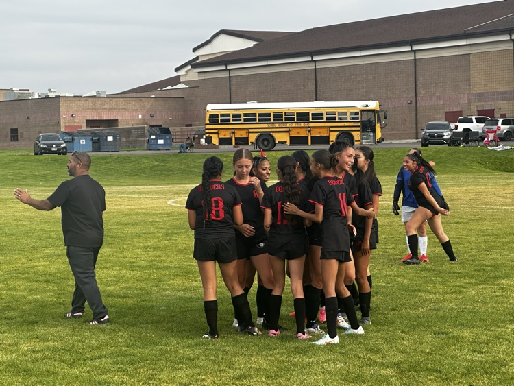 varsity girls soccer