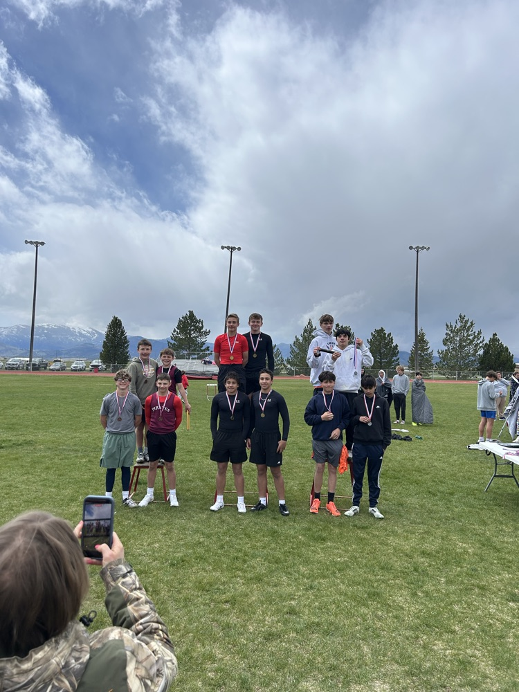Boys 4x100 Relay Pic