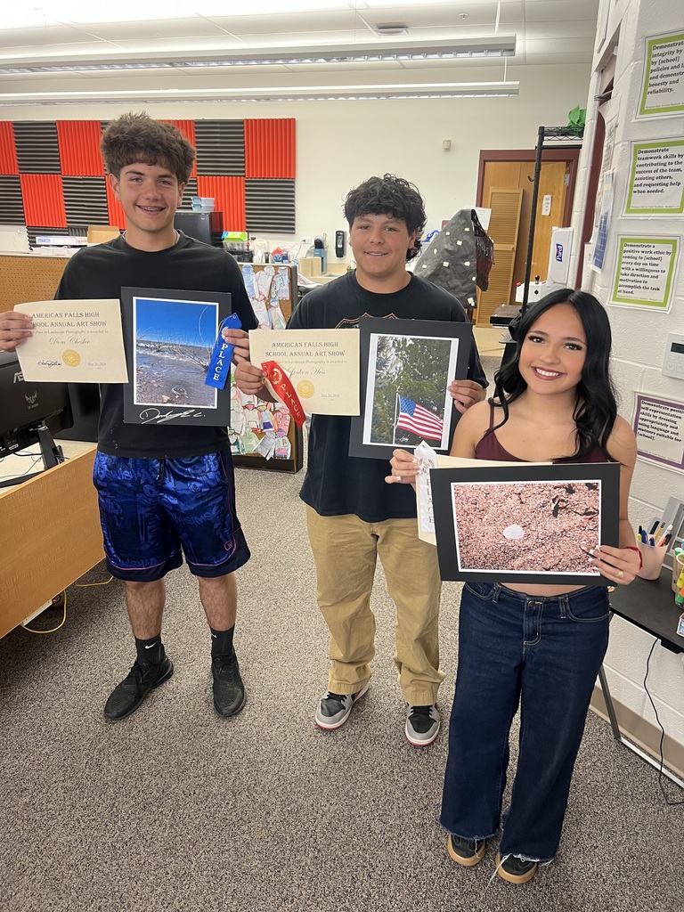 Top 3 winners in the spring Art Show in their category. Photography is in full motion spring and fall. Congrats! Dom C., Linkon H., and Alexia H.