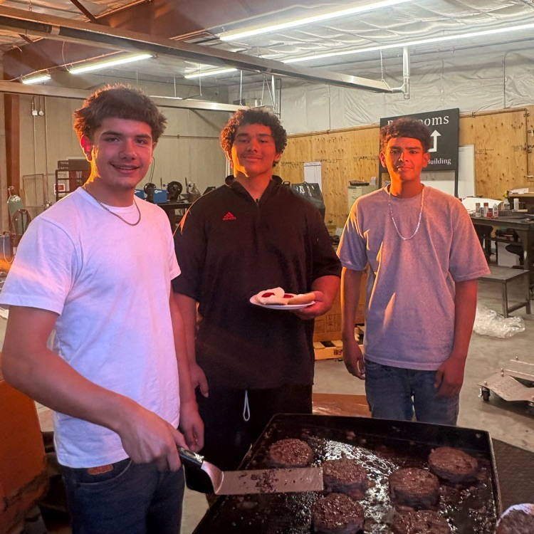 American Falls FFA members enjoying the Back-to-School-BBQ.