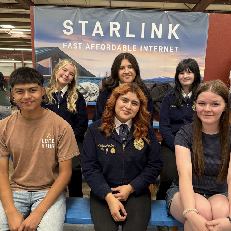 American Falls FFA members after the Eastern Idaho Fair Horse Judging awards.