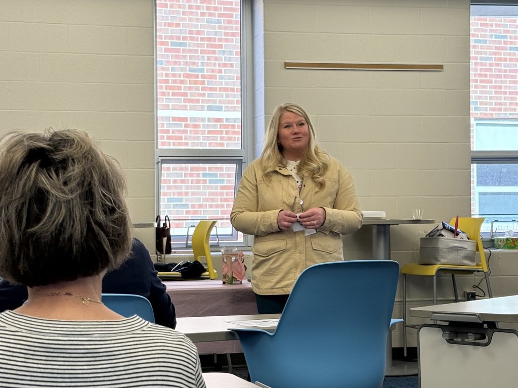 Wellness Coordinator Kelly Simenson welcoming staff that attended the "Heal Your Body with Food" class for Amherst staff. 