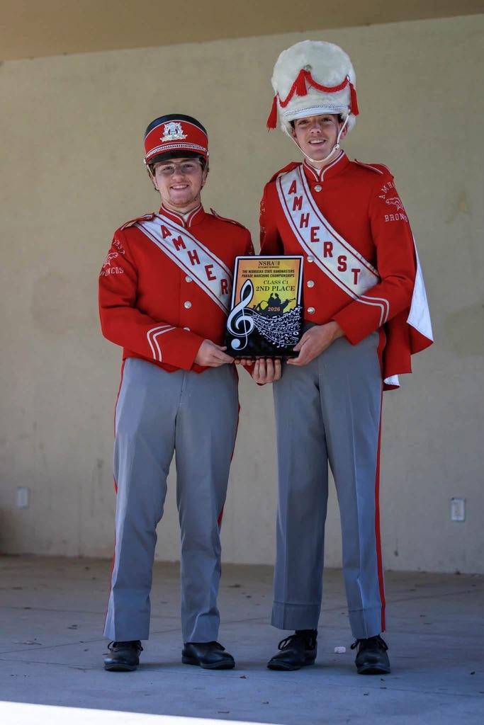Senior Band Members pose with their Runner-up Trophy