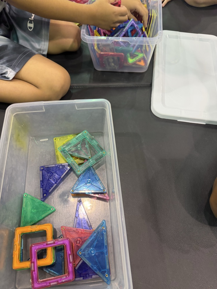 Learning about 3D shapes
