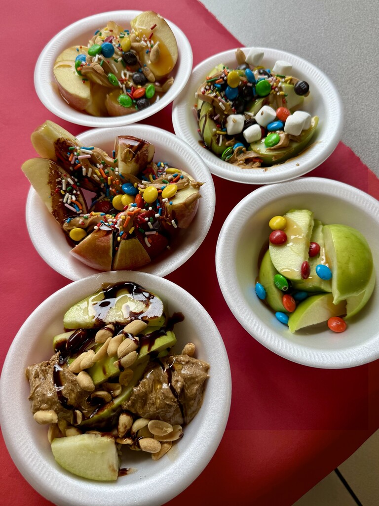 Apple Bar
