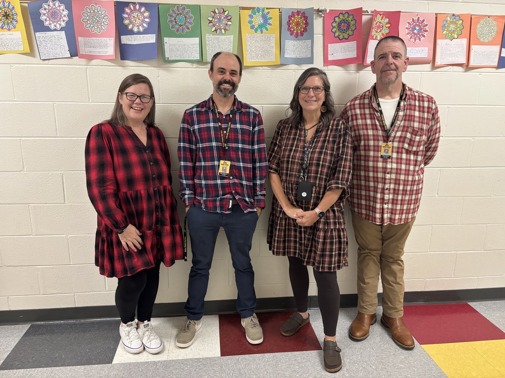 👯‍♀️👯‍♂️ Our 7th graders are twinning again! 😂 We love seeing our students having fun and showing off their matching styles around BMS! 🖤💛 #BMSWarriorPRIDE