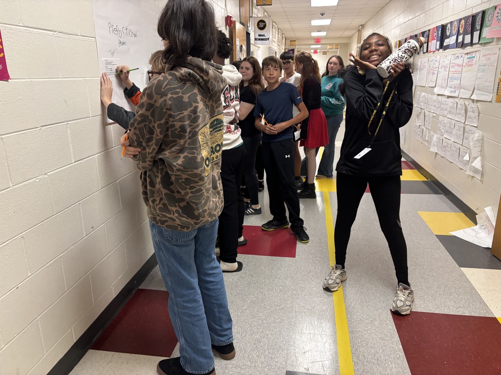 📚 Mrs. Schmidt’s classes worked together to create preposition posters! Students collaborated to identify and illustrate prepositions while strengthening their grammar skills. Great teamwork and learning! 🖤💛 #BMSWarriorPRIDE