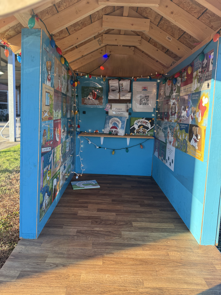 Inside of Toppers Reading Nook