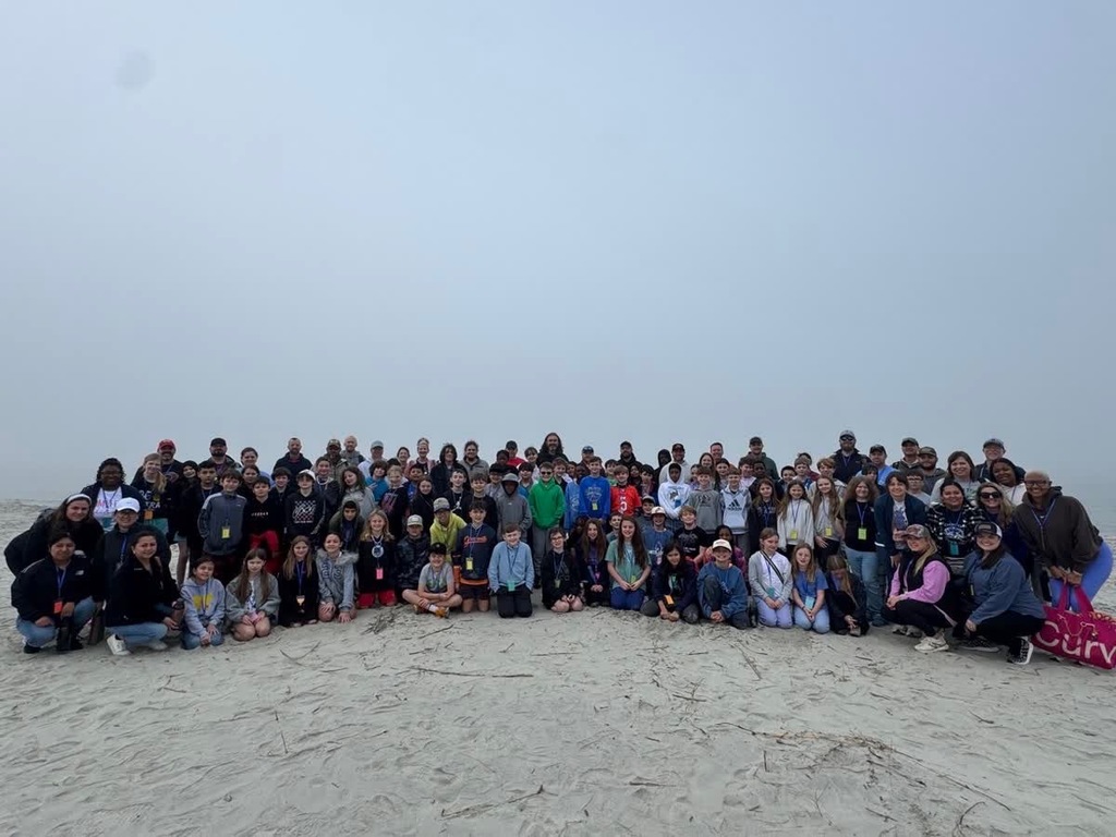 Group picture - all classes and teachers