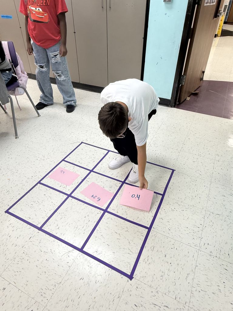 Our 5th graders dove into an exciting Bingo review game today! 🎲 It was fantastic to see them collaborate and put their knowledge to the test, all while preparing for their upcoming assessment. Learning is always more fun when you're actively involved!