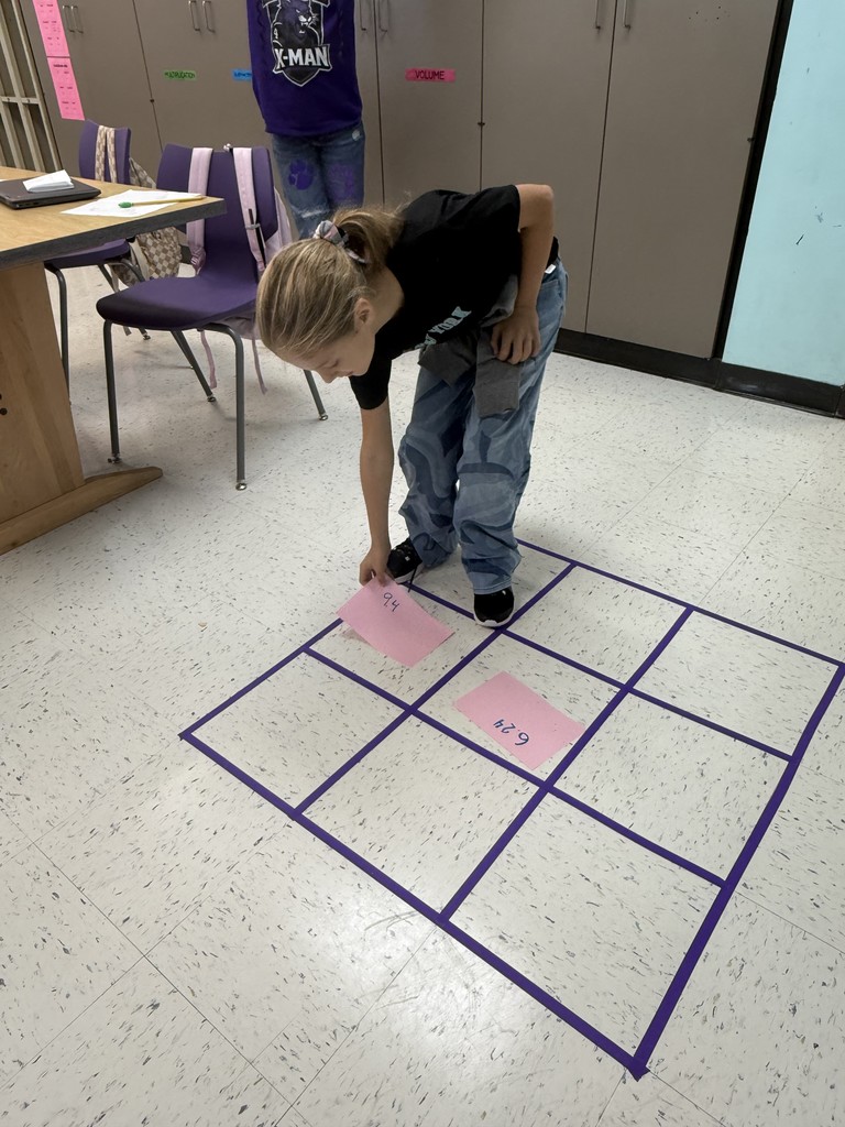 Our 5th graders dove into an exciting Bingo review game today! 🎲 It was fantastic to see them collaborate and put their knowledge to the test, all while preparing for their upcoming assessment. Learning is always more fun when you're actively involved!