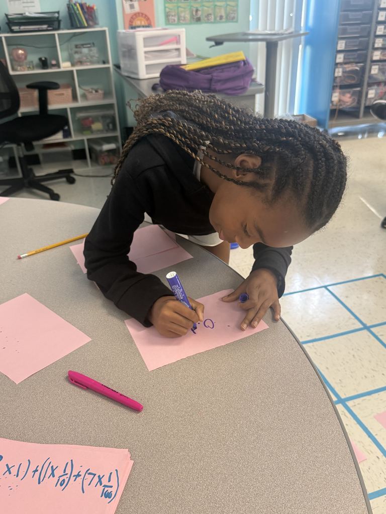 Our 5th graders dove into an exciting Bingo review game today! 🎲 It was fantastic to see them collaborate and put their knowledge to the test, all while preparing for their upcoming assessment. Learning is always more fun when you're actively involved!