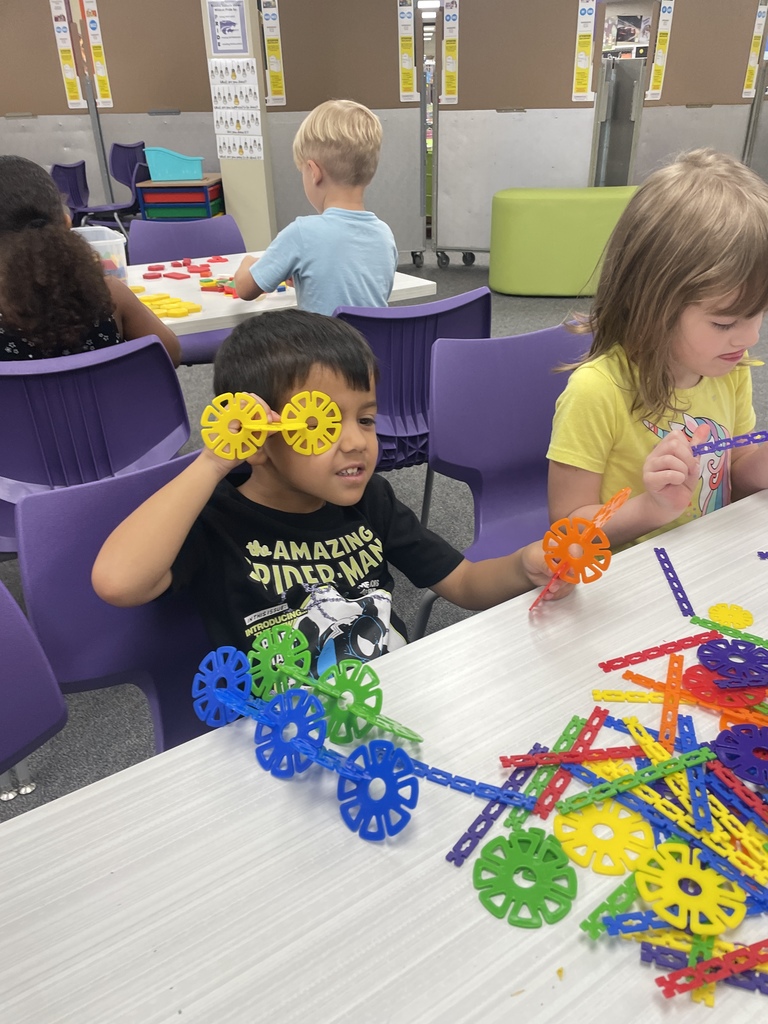 Our Pre-K students were "wild about books" in the library today! After a story, they had a blast building and experimenting with blocks and counters.  Hands-on learning is the best learning, using their imaginations and fine motor skills to create incredible things with different manipulatives. Building, creating, and learning all in one! 
