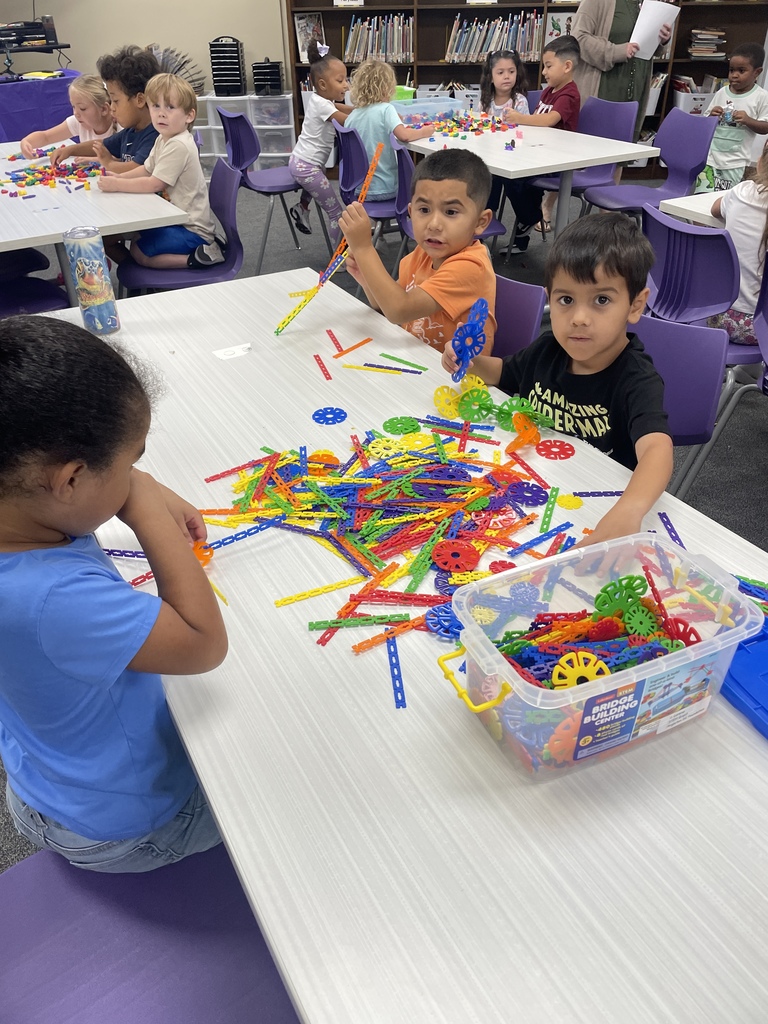Our Pre-K students were "wild about books" in the library today! After a story, they had a blast building and experimenting with blocks and counters.  Hands-on learning is the best learning, using their imaginations and fine motor skills to create incredible things with different manipulatives. Building, creating, and learning all in one! 