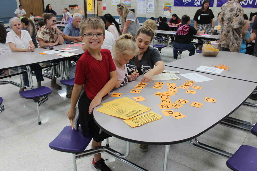 What a night! A huge thank you to all the families who came out and made our Literacy Night and Book Fair such a success. We loved seeing everyone engaging in the literacy games and gathering valuable information about reading. Your involvement is what makes our school so special!