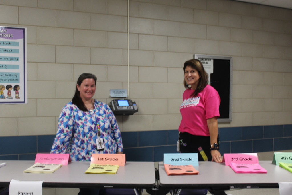 What a night! A huge thank you to all the families who came out and made our Literacy Night and Book Fair such a success. We loved seeing everyone engaging in the literacy games and gathering valuable information about reading. Your involvement is what makes our school so special!