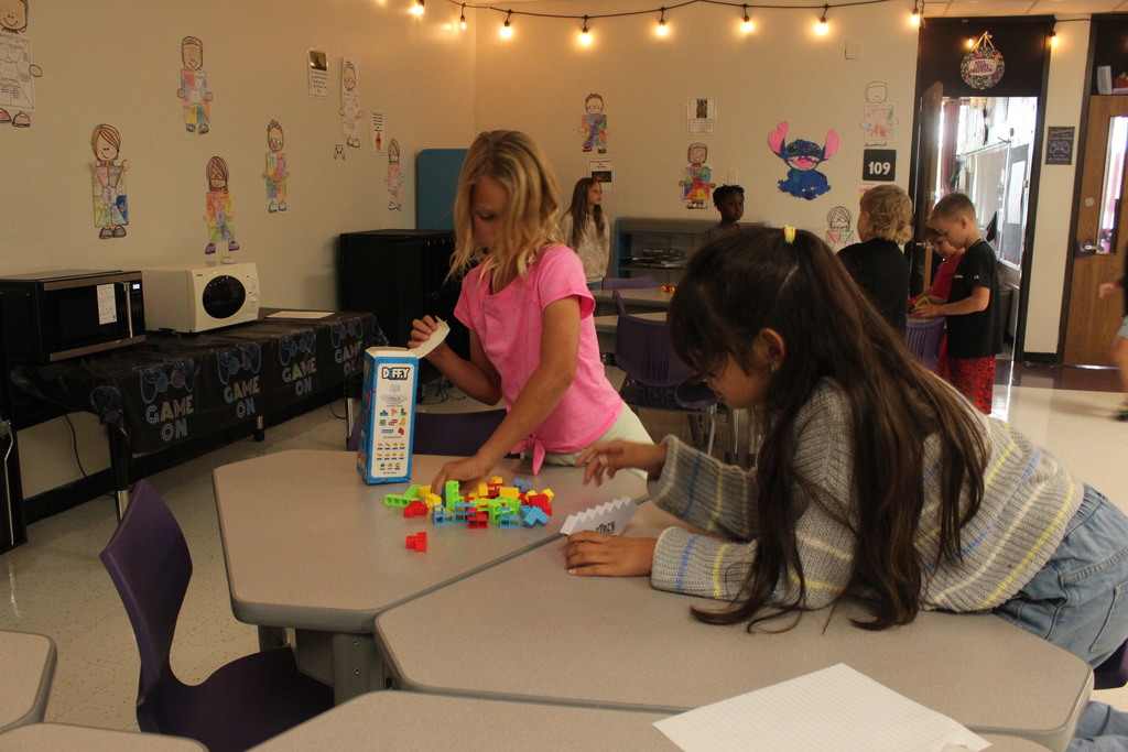 When the weather outside is frightful, our indoor recess is still delightful! 🌧️ Our 4th graders are making the most of a rainy day, getting creative and having fun together inside. It’s a great way to let off some steam and recharge before getting back to the books!