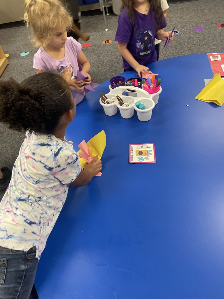 Learning through play is how our youngest students grow every day! Our Pre-K and Kindergarten centers are busy with little hands building, creating, and exploring. From play-doh creations to working together on crafts, these activities build crucial fine motor and social skills. Great things are happening in our early grades!  #PreK #EarlyLearning #LearningThroughPlay #CenterTime #SchoolCommunity