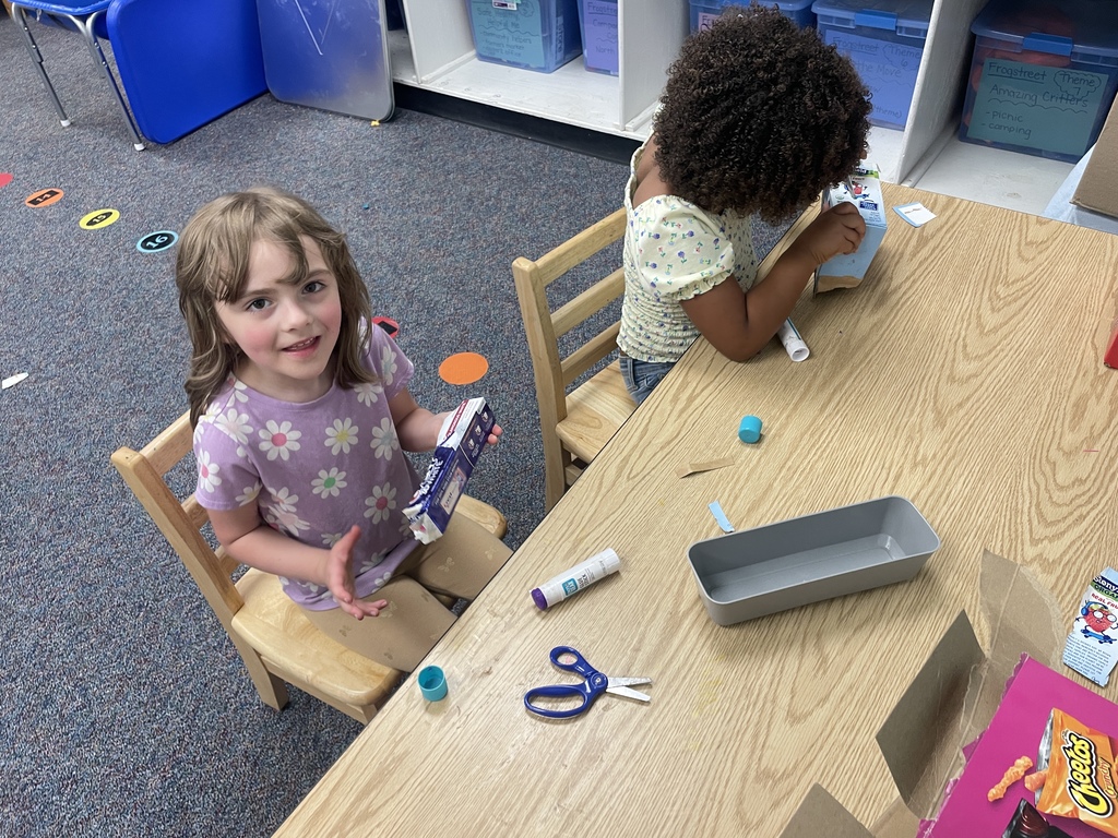 Learning through play is how our youngest students grow every day! Our Pre-K and Kindergarten centers are busy with little hands building, creating, and exploring. From play-doh creations to working together on crafts, these activities build crucial fine motor and social skills. Great things are happening in our early grades!  #PreK #EarlyLearning #LearningThroughPlay #CenterTime #SchoolCommunity