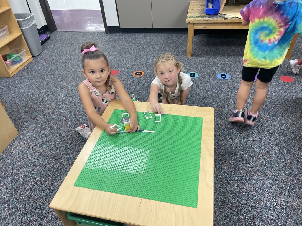 Learning through play is how our youngest students grow every day! Our Pre-K and Kindergarten centers are busy with little hands building, creating, and exploring. From play-doh creations to working together on crafts, these activities build crucial fine motor and social skills. Great things are happening in our early grades!  #PreK #EarlyLearning #LearningThroughPlay #CenterTime #SchoolCommunity