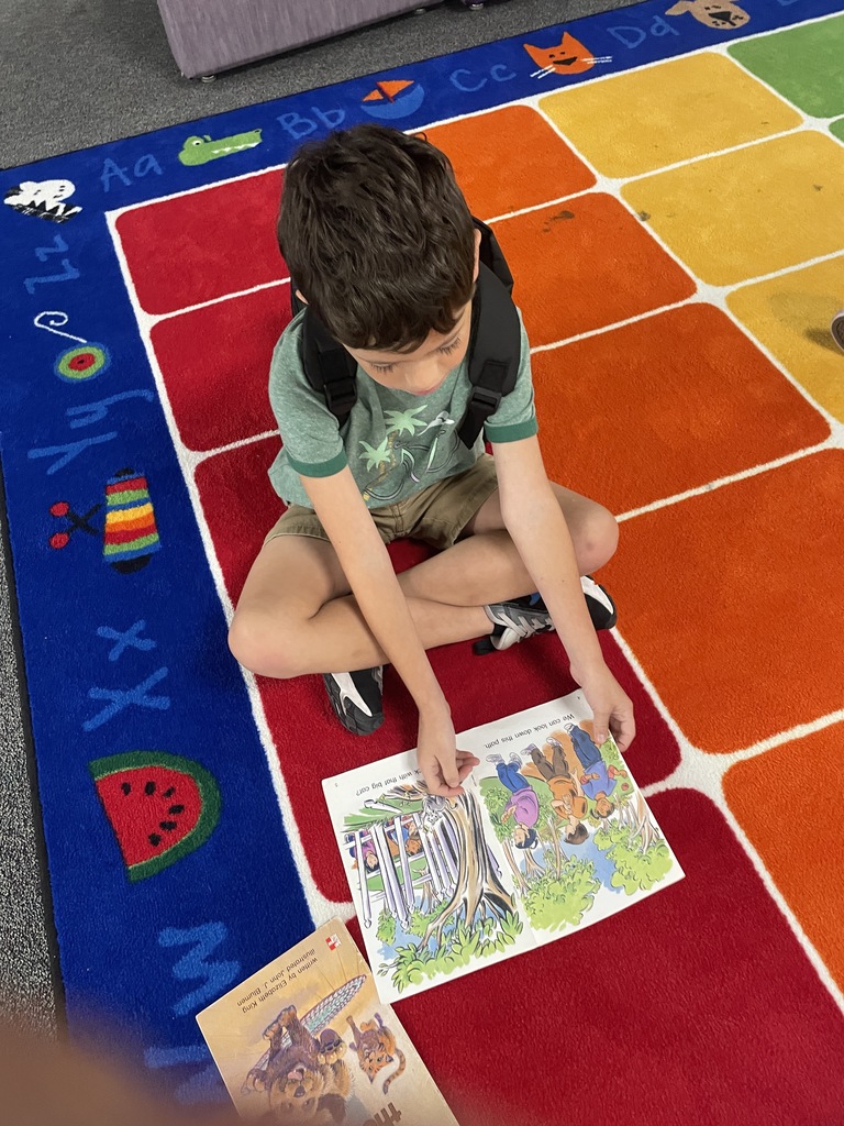 We're so excited to see our morning library time taking off! It's a wonderful opportunity for our students to check out new books, take AR tests, and even earn prizes for getting caught reading! From our youngest readers cozying up on the carpet to our PALS helpers mastering the check-out desk, great things are happening before the bell rings. A special shout-out to our First Grade Reading Club for leading the charge! #SchoolLibrary #ReadingIsFun #EarlyBirdsReadingClub #CommunityInvolved