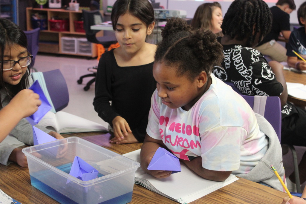 What a great experiment in Mrs. Edwards's class! Our fourth graders are testing concepts by investigating waves in water and the movement of their paper boats. This kind of collaborative exploration builds critical thinking skills and makes learning unforgettable. Future engineers and scientists in the making!