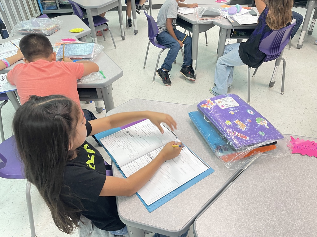 Grammar power in Ms. Brown's 2nd grade class! Our students were focused and engaged today, diving into their grammar journals to strengthen their language skills. It's awesome to see those hands go up with brilliant answers!  #DailyLearning #2ndGradeRocks #Grammar