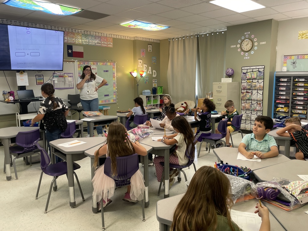 A peek into the daily excellence happening in Mrs. Aaron's second grade! Students were deep into their Bluebonnet math curriculum, collaborating and tackling challenging problems. These snapshots show the focused environment where our students grow and thrive. Thank you to our teachers for making learning meaningful and engaging!