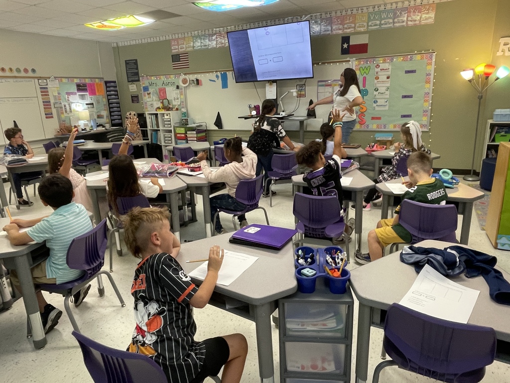 A peek into the daily excellence happening in Mrs. Aaron's second grade! Students were deep into their Bluebonnet math curriculum, collaborating and tackling challenging problems. These snapshots show the focused environment where our students grow and thrive. Thank you to our teachers for making learning meaningful and engaging!