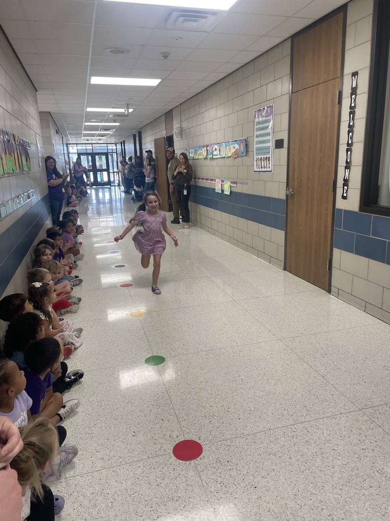 What a day for our 1st Grade Super Readers! This past Friday we kicked off a long-standing tradition with our first AR Parade of the year. These fantastic students earned their spot (and a cool new t-shirt!) by reaching ten AR points. The excitement was absolutely contagious! We are so proud of their reading dedication and can't wait for the next parade of super readers! Keep turning those pages!