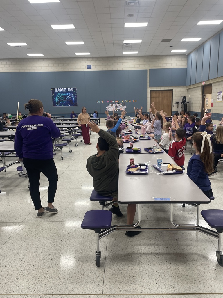 It's not just lunch, it's Lunchtime Learning and a whole lot of fun! Look at the engagement as our amazing third graders sharpen their minds and community spirit playing trivia with Mrs. Greaves.