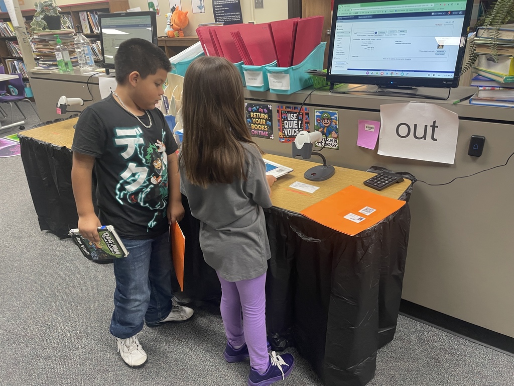 Nothing beats exploring a good book! After a fun session reading "Duck Soup" and stirring up some imaginary recipes, Ms. Brown's 2nd graders dove into the stacks to find their next great adventure. We love seeing our students check out new books and become lifelong readers!