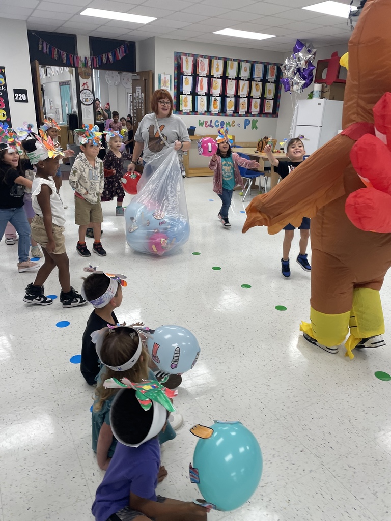 Did you know the Macy’s Thanksgiving Day Parade started with puppets? Our Pre-K, Kinder, and 1st-grade students do! After learning all about the history of the parade and the inventor of the very first puppet float, they put their engineering skills to the test. They designed and created their very own animal balloon floats for a special hallway parade today! To top it all off, Mrs. Gay—the winner of our Feather Fundraiser—was a fabulous sport and joined the fun as our official Turkey Teacher!