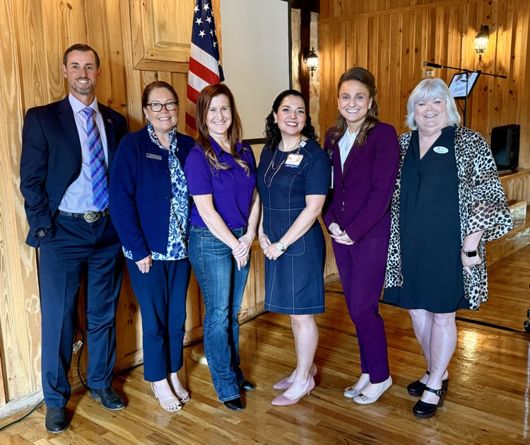 Chamber represent and speakers at Chamber event