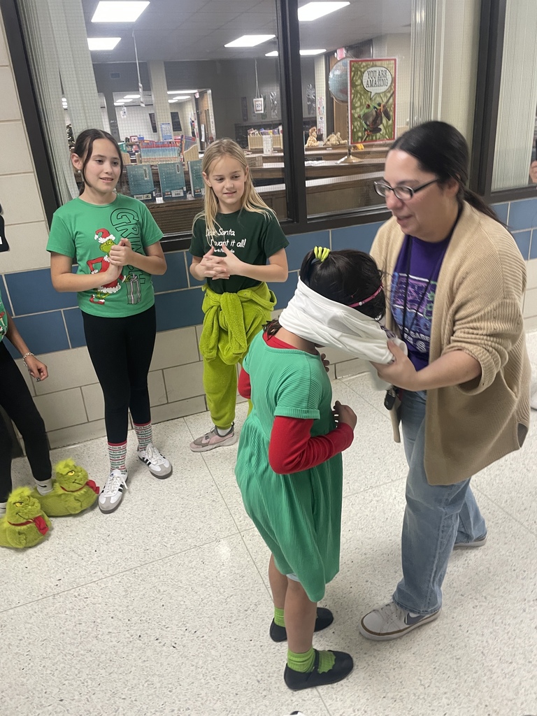 We had a blast at our second Accelerated Reader (AR) Parade of the year last Friday! These students worked incredibly hard and earned the title of "Super Reader" for their outstanding literacy achievements.  Seeing their excitement is the best part of our day. Thank you to all the parents and community members who support our students' reading journeys! Keep turning those pages, Super Readers!