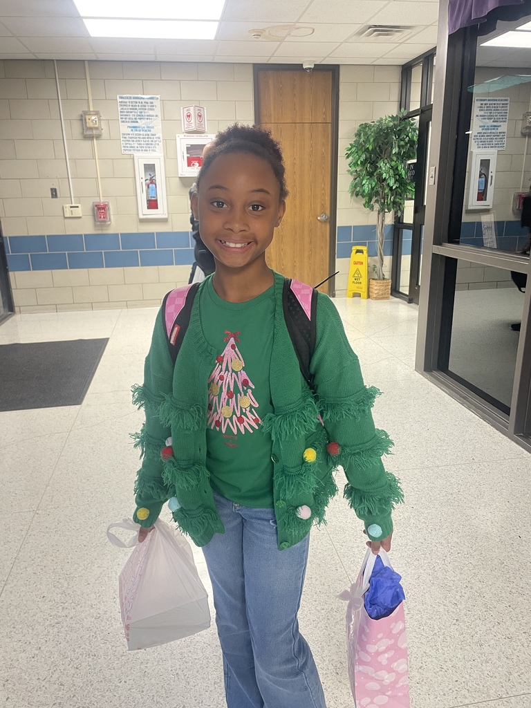 Oh, Christmas tree, oh, Christmas tree... how festive are our students?!   Reminder: Tomorrow is Holiday Sock Day! We can’t wait to see your wildest, coziest, and most festive footwear!