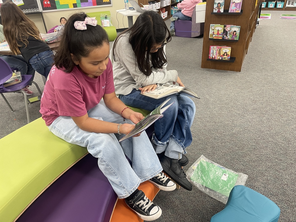 New Year, same love for learning! Mrs. Lampe-Anderson’s 4th grade class is back in the library and starting 2026 off right with reading, puzzles, and goal-setting. Our students make every day great! 