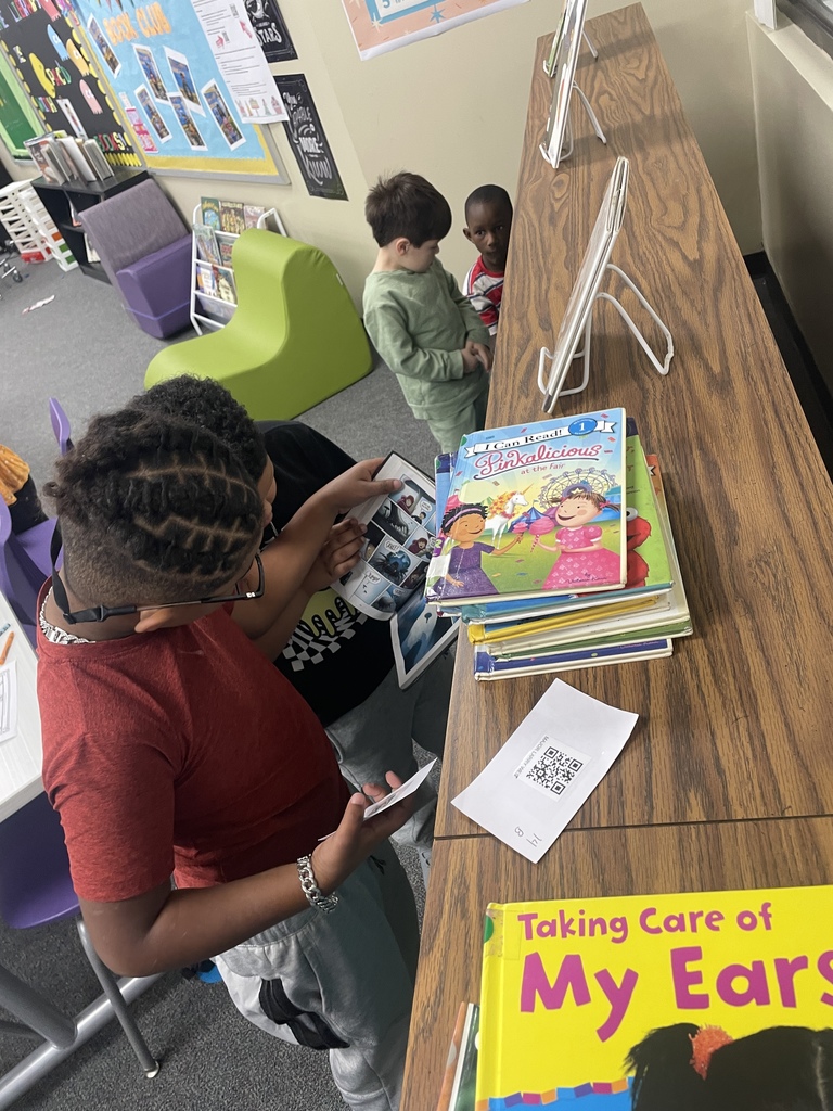 Mrs. Arias’ kindergarteners spent some quality time in the library diving into Steven Kellogg’s The Three Little Pigs. After finding some great new reads, they worked on special activities to sharpen their storytelling skills. We are building all the excitement for a very special visit from Main Street Theater, who will be performing The True Story of the Three Little Pigs for us soon!
