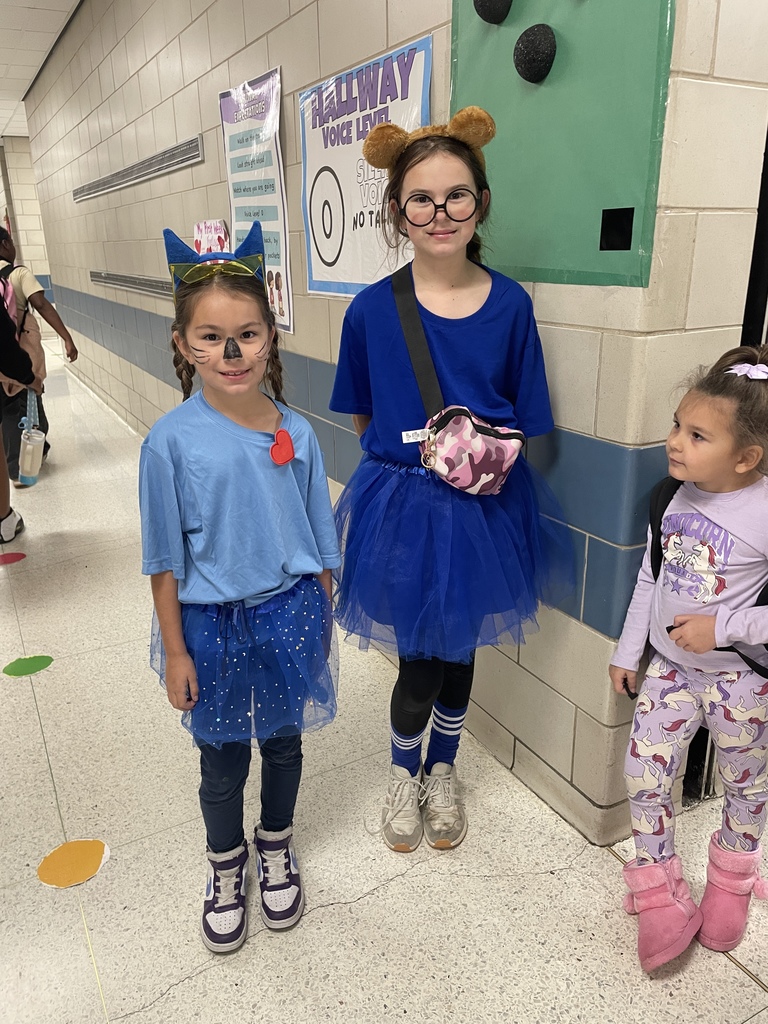 To celebrate World Read Aloud Day, our students (and staff!) stepped out of the pages of their favorite books and into the classroom. From superheroes to classic storybook animals, the creativity was off the charts! We love seeing our students connect with their favorite characters in such a fun, hands-on way.