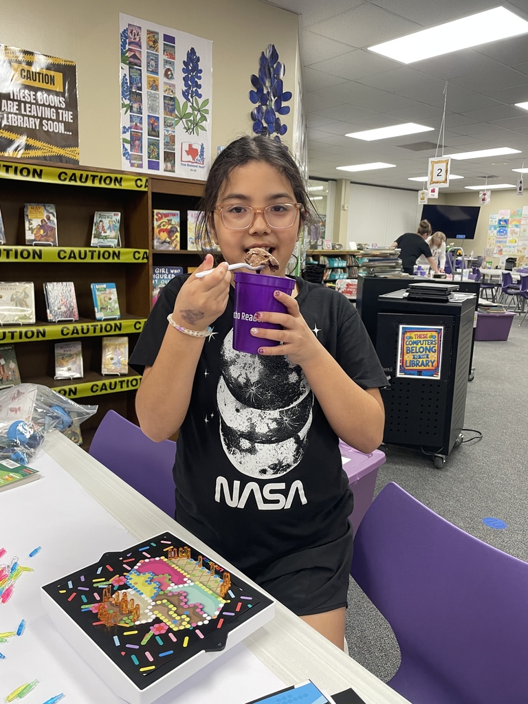 We are thrilled to recognize a group of dedicated students who met the rigorous goal of reading ten Bluebonnet books this school year. This challenge requires consistent effort and a passion for literacy, and these students rose to the occasion!  Our "Rancho Readers" enjoyed an ice cream social in the library to mark the achievement, taking home a new book and a commemorative cup. Thank you to the PTO volunteers who helped serve our students and celebrate their success. Keep on reading!