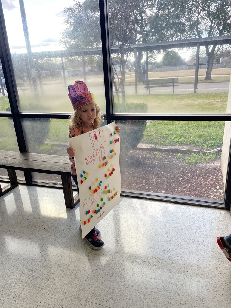 100 days of learning, 100 days of laughter, and 100 days of growing together! We officially hit the triple-digit mark today, and our students celebrated in style. From creative "100-year-old" costumes to incredible "100-item" projects, it’s clear our kids are 100 days smarter and 100% amazing! Thank you to our families for supporting these little learners every step of the way.