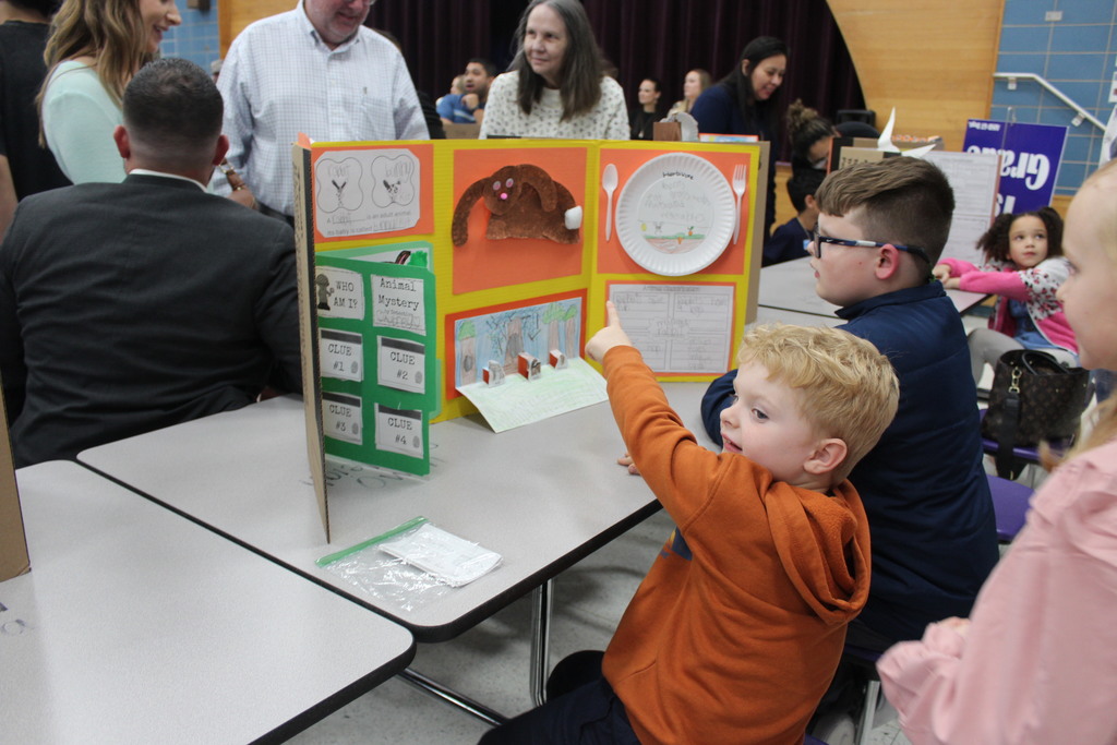 Our Gifted & Talented Showcase was a huge success! From the intricate engineering of suspension bridges to deep dives into the Fibonacci sequence in nature, our students blew us away with their creativity and expertise.  It’s one thing to build a project, but it’s another to stand tall and present your findings to the community. We are so proud of the confidence and public speaking skills these scholars displayed tonight. A huge thank you to the families who came out to support our young innovators!